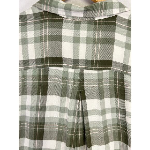 Woman's Short Sleeve Green White Plaid Button Down Top - Size Medium - Picture 9 of 11
